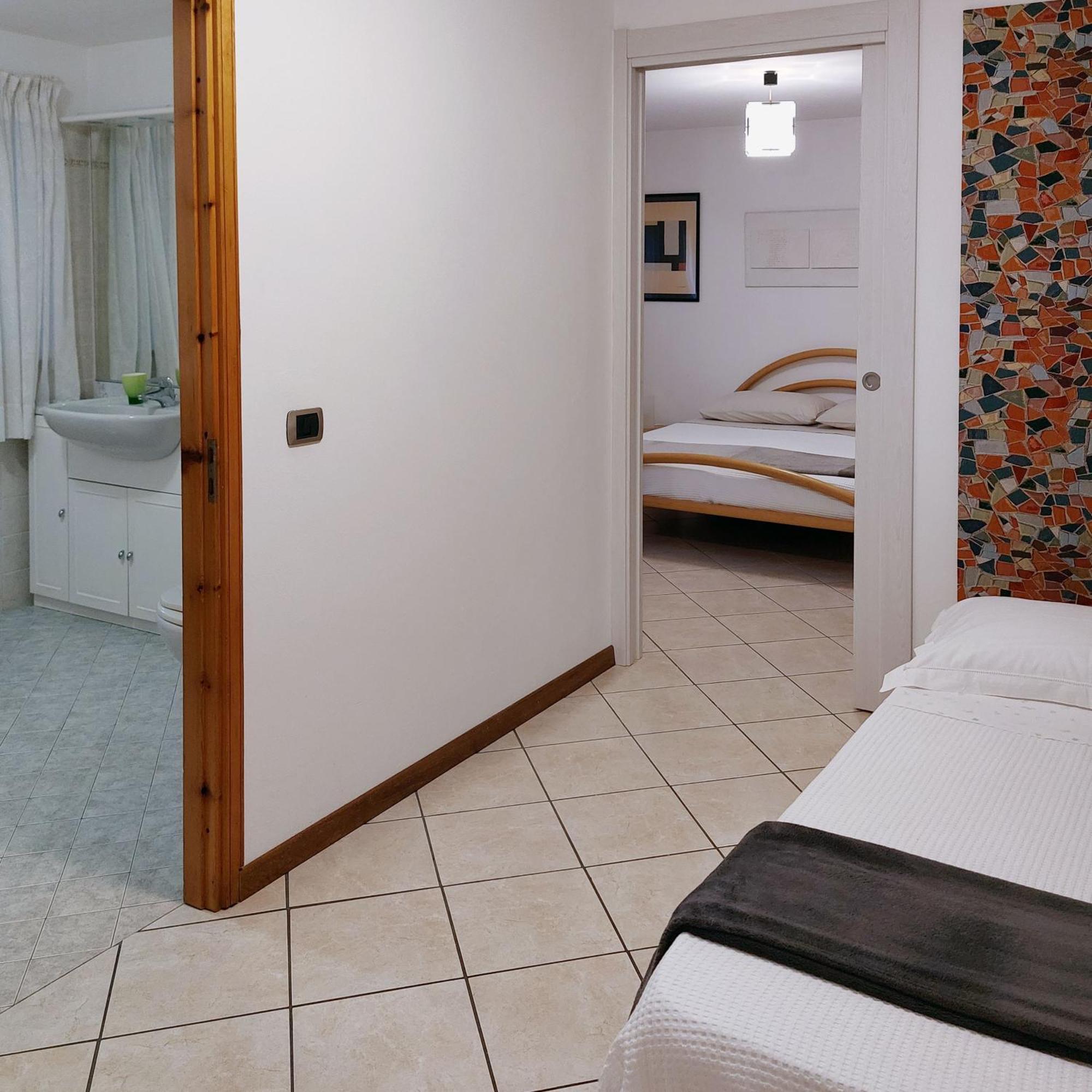 La Posta Apartment Saint Marcel Luaran gambar